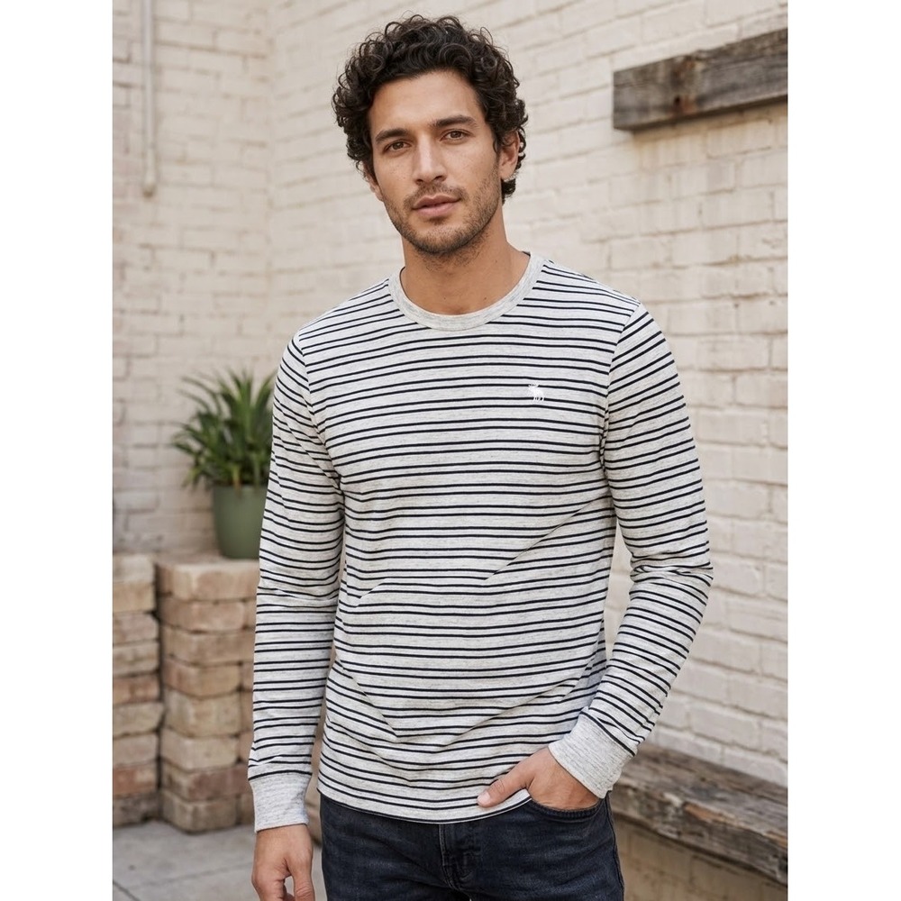 Abercrombie & Fitch Mens Muscle Fit Long Sleeve Striped Tee Grey Navy Large